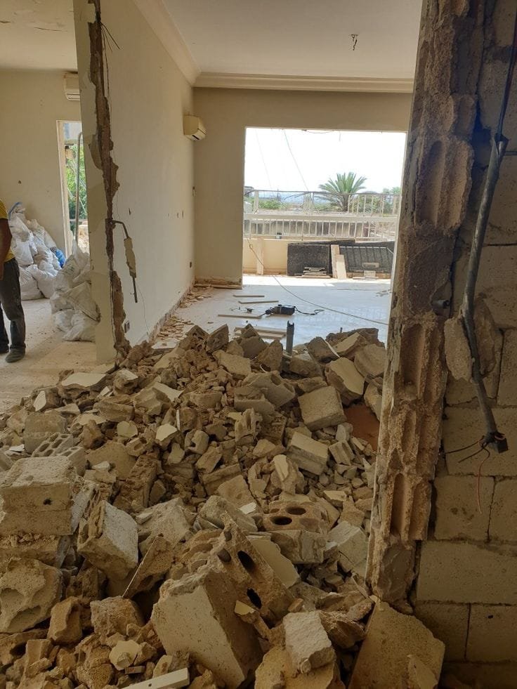 إعداد الأسطح قبل الدهان - مقاولات عامة وتشطيب مباني جدة